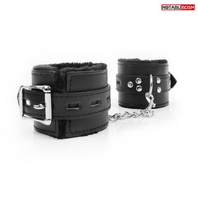 Наручники кожаные с мехом