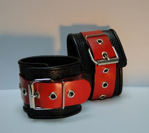 Наручники №2 черно-красные