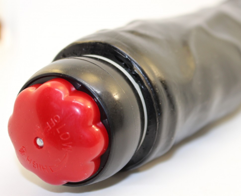 Невероятно реалистичный вибратор черного цвета