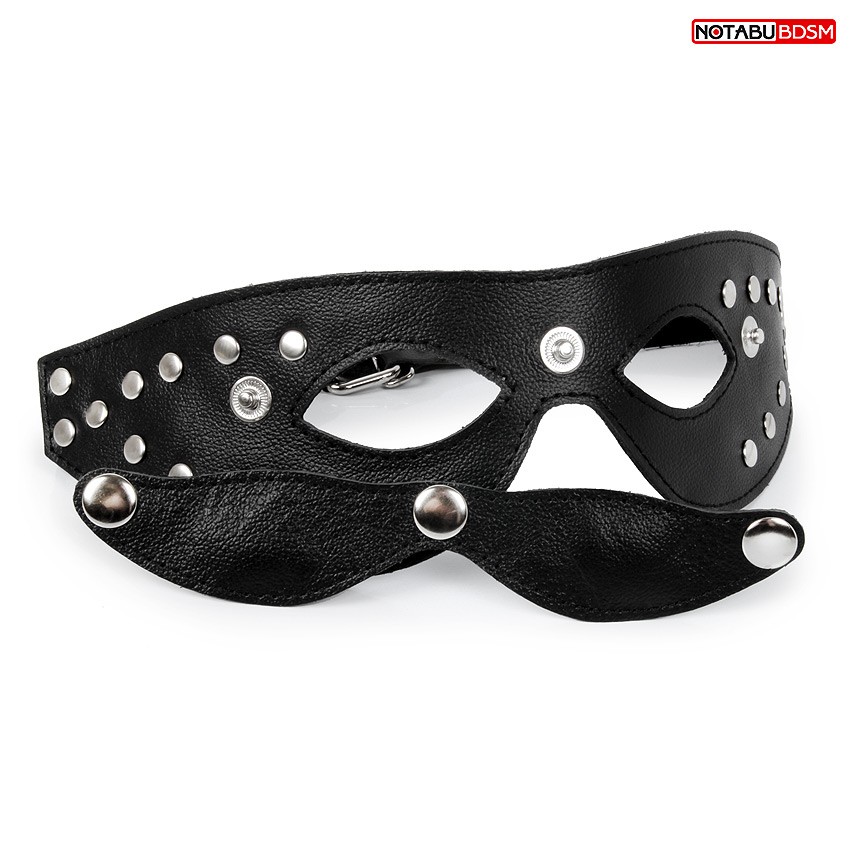 Маска с клепками, кожа, цвет чёрный