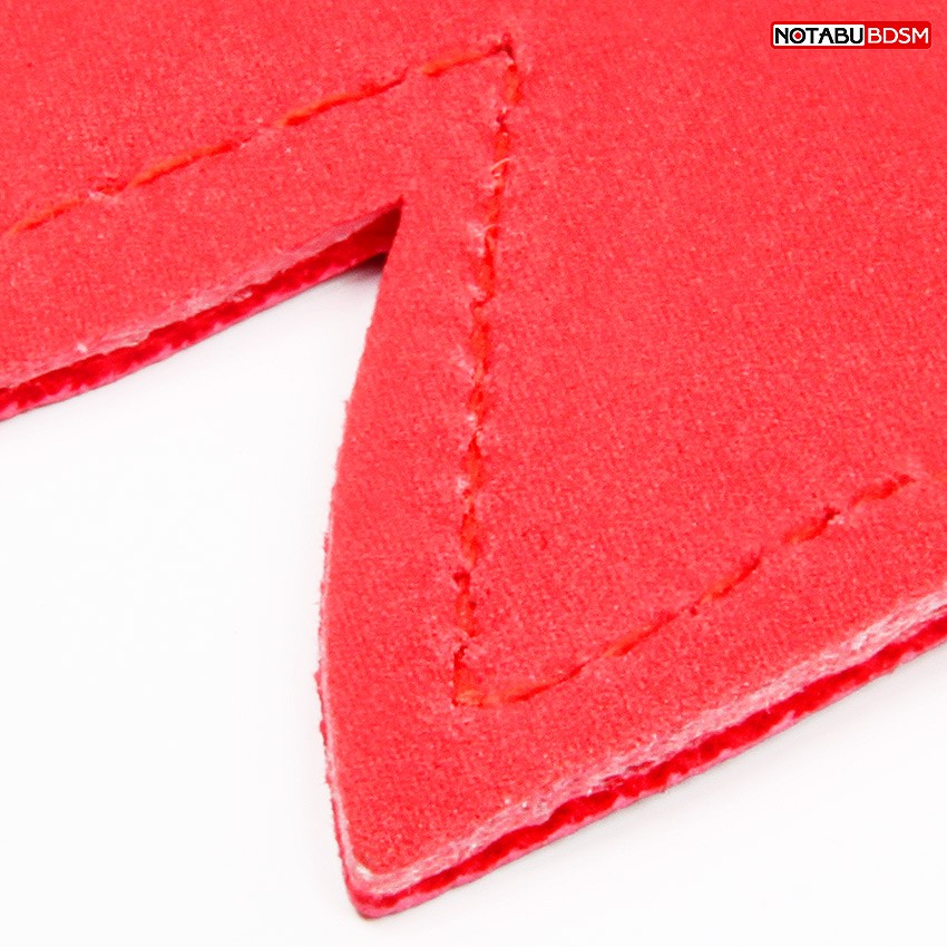 Маска из искусственной кожи цвет красный