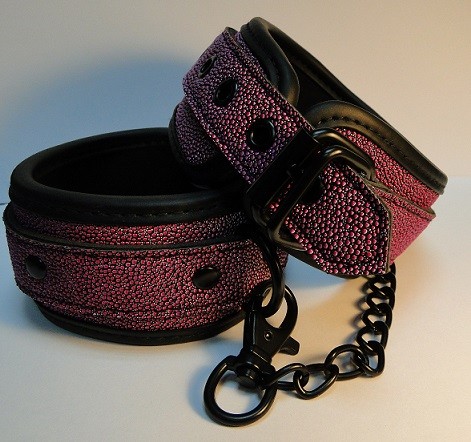 Оковы цвет розовый