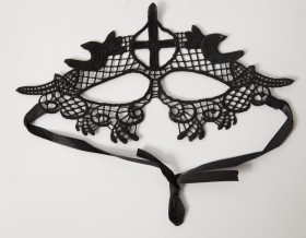 Кружевная маска в венецианском стиле черная