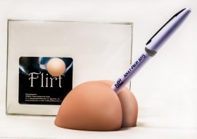 Сувенир подставка для ручки в виде попки