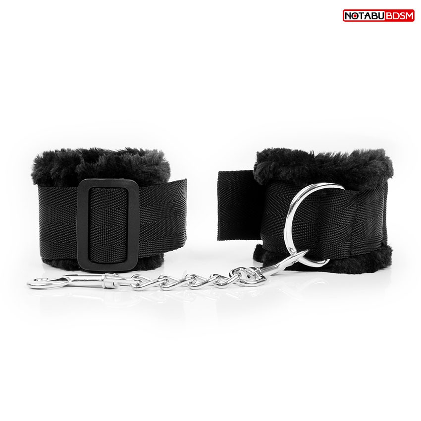 Меховые наручники черные (иск. мех)
