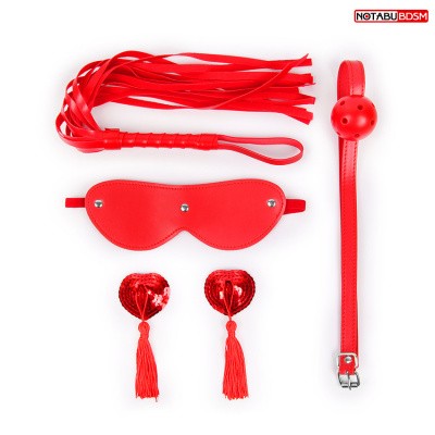 Набор (маска, кляп, пэстисы, плётка) цвет красный